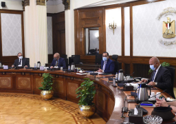 مدبولي يتابع مشروعات الطرق الجاري تنفيذها والتنسيق بين الجهات المنفذة