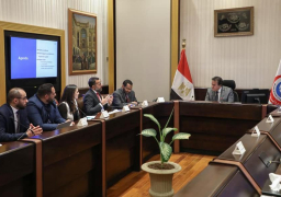 عبدالغفار يبحث التعاون مع «روش السويسرية» في مجال الرعاية الطبية