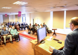 “الصحة” تنظم دورات لأطباء أمراض الدم وزرع النخاع مع خبراء من إيطاليا