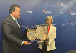 وزير التعليم العالى يبحث تعزيز التعاون مع نظيرته البرتغالية