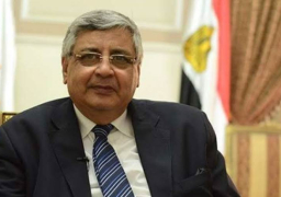 تاج الدين:الرئيس حريص على الدعم المادي والمعنوي للعاملين بالقطاع الصحى