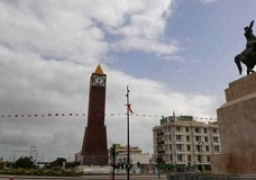 اتحاد الشغل في تونس يدعو إلى حوار وطني لتجنب انهيار غير مسبوق