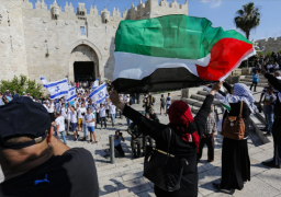 قيادي فلسطيني يحذر من رفع العلم وغناء النشيد الإسرائيلي بالحرم القدسي