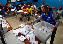 نتائج أولية للانتخابات البرلمانية في لبنان تظهر تراجع حلفاء حزب الله