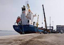 تداول 24 سفينة للحاويات والبضائع العامة بموانئ بورسعيد