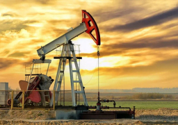 تراجع أسعار النفط 5% بسبب الإغلاق في الصين والقلق المرتبط بالتضخم