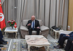 قيس سعيد يدعو لإنقاذ البلاد من “الأشخاص الذين يحاولون العبث بخيراتها”