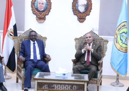 صور.. رئيس جامعة الأزهر يعلن دعمه للأشقاء في القارة الأفريقية