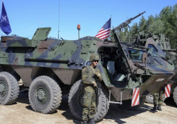 واشنطن تعلن عزمها بناء أكثر من 110 منشآت عسكرية أمريكية في بولندا