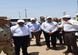 رئيس الوزراء يتفقد مشروع إحلال وتجديد كوبري الدبوسي ونقطة إسعاف بمركز شربين