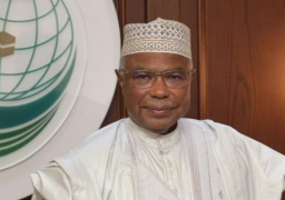 “التعاون الإسلامي” تبحث مع تونس والعراق علاقات التعاون الثنائية