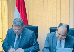 المالية وقطاع الأعمال العام يوقعان بروتوكولا لتسوية مديونيات “الضرائب”