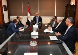 وزير الإسكان يتابع تقدم الأعمال بمشروع سد ومحطة “جوليوس نيريرى” الكهرومائية على نهر روفيجى بدولة تنزانيا