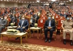 الرئيس السيسي يشاهد فيلما تسجيليا عن مستقبل الصحة فى أفريقيا