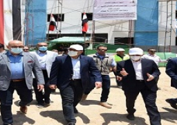 بالصور.. رئيس الوزراء يستمع إلى شرح تفصيلي خلال تفقده مشروعات “حياة كريمة” بقرية نهطاي