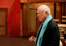 وفاة أسطورة المسرح بيتر بروك عن 97 عاماً