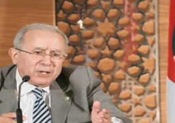 وزير الخارجية الجزائري يطلع نظراءه العرب على ترتيبات القمة المقبلة بهدف إنجاحها وتحقيق أهدافها