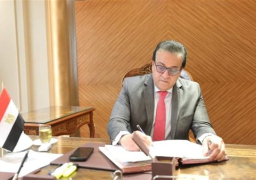 عبدالغفار يستعرض تقريراحول استعداد جامعة برج العرب التكنولوجية للدراسة