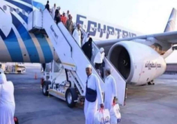 مصر للطيران تسير 12 رحلة من جدة والمدينة الجمعة لعودة ضيوف الرحمن