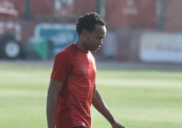 الأهلي يطمئن على بيرسي تاو من خلال فحوصات عضلية شاملة