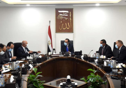 مدبولي يتابع إجراءات القضاء على المواقف العشوائية على الطريق الدائري