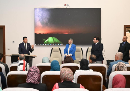 وزير الشباب يوجه “إعلام الوزارة” بنشر صور إيجابية عن مشروعات الدولة