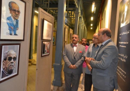 رئيس صندوق التنمية الثقافية يفتتح معرض في حب نجيب محفوظ