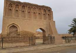 انحسار نهر الفرات يكشف عن معالم مدينة أثرية في الرقة