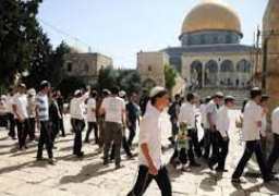 مستوطنون يقتحمون الأقصى.. وآخرون يقتحمون موقعا أثريا في “نابلس”