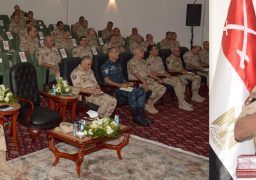 وزير الدفاع يلتقى عدداً من قادة القوات المسلحة