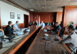 عبد العاطى يتابع إجراءات تنفيذ حملة نظافة كبرى بطول مجرى نهر النيل