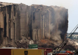 انهيار صوامع إضافية في مرفأ بيروت في الذكرى السنوية الثانية للانفجار