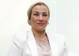 وزيرة البيئة تجتمع مع رئيسة مجموعة Elders من أجل السلام وحقوق الانسان