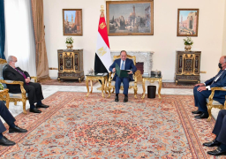 السيسى يتسلم دعوة نظيره الجزائرى للمشاركة بالقمة العربية فى نوفمبر