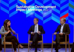 على هامش اجتماعات الجمعية العامة الـ77المشاط تشارك في جلسة نقاشية للمنتدى الاقتصادي العالمي