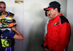 تكريم الطفل زين الحمصاني لحصوله على المركز التاسع في أقوى بطولة دولية للكارتينج