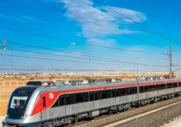 النقل : إصدار اشتراكات مخفضة بنسبة 50% لكافة مستخدمي القطار الكهربائي الخفيف LRT