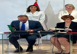 بالصور..وزيرتا الثقافة المصرية والألبانية تشهدان توقيع بروتوكول تعاون ضمن فعاليات الأسبوع الثقافي المصري الألباني