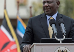 “وليام روتو” يؤدي اليمين الدستورية كرئيس جديد لكينيا