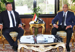 وزيرالطيران يبحث تعزيز التعاون مع أمين المنظمة العالمية للأرصاد الجوية