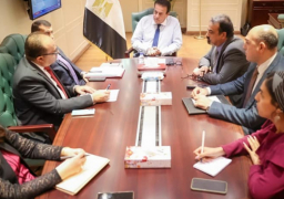وزير الصحة يعقد اجتماعًا لمتابعة سير العمل بمبادرة رئيس الجمهورية لإنهاء قوائم الانتظار