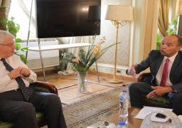 بالصور .. وزير التعليم العالي يستقبل مدير اليونسكو للعلوم لبحث التعاون المُشترك