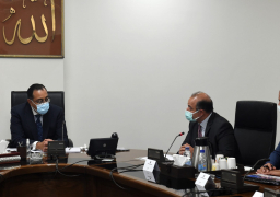 مدبولى يتابع تطورات سوق الأوراق المالية