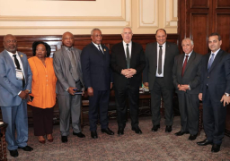 وزيرا الزراعة في مصر والجابون يبحثان أوجه التعاون المشترك في المجالات الزراعية المختلفة