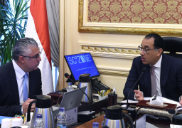رئيس الوزراء يلتقي رئيس مجلس إدارة الهيئة العامة للمنطقة الاقتصادية لقناة السويس