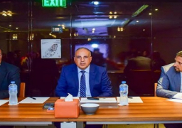 بالصور .. وزير الري يبحث مع “شركاء التنمية” السياسات الخاصة بجهات التمويل الدولية في قطاع المياه