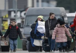 بولندا: ارتفاع عدد اللاجئين الوافدين من أوكرانيا إلى أكثر من 7 ملايين شخص