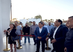 بالصور.. ضمن استعدادات استضافة مؤتمر المناخ (COP27).. رئيس الوزراء يشهد افتتاح فندقي “ميراكي” و”صن رايز وايت هيلز” بشرم الشيخ