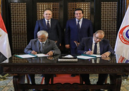بالصور.. وزير الصحة يشهد توقيع بروتوكول تعاون بين اللجنة العليا للتخصصات الطبية والمجلس العربي للاختصاصات الصحية