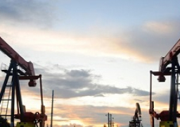 النفط يقفز 4% لأعلى مستوى في 5 أسابيع بعد قرار أوبك+